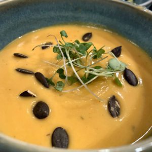 rootveggiesquashsoup-800